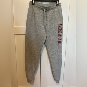 American Eagle joggers